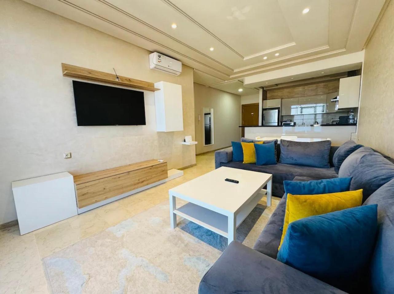 Seafront 2 Bedrooms Flat طنجة المظهر الخارجي الصورة